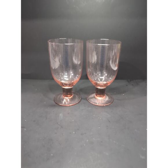 Pink Goblet‎ Glasses, Controlled Bubbles, Set of 2, Mid-Century Barware, Vintage - Picture 4 of 9